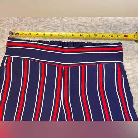 CYNTHIA ROWLEY Navy and red striped‎ wide leg crop pant size 6. - Picture 10 of 13